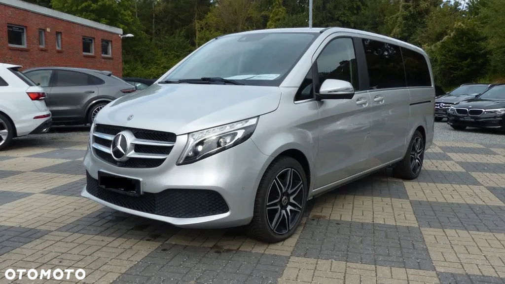 Mercedes-Benz Klasa V 300 d lang 4Matic 9G-TRONIC Avantgarde Edition 2020 - 4
