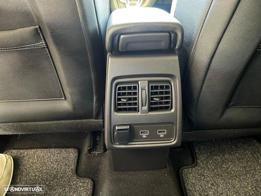 Renault Captur 1.3 TCe Initiale Paris EDC - 37