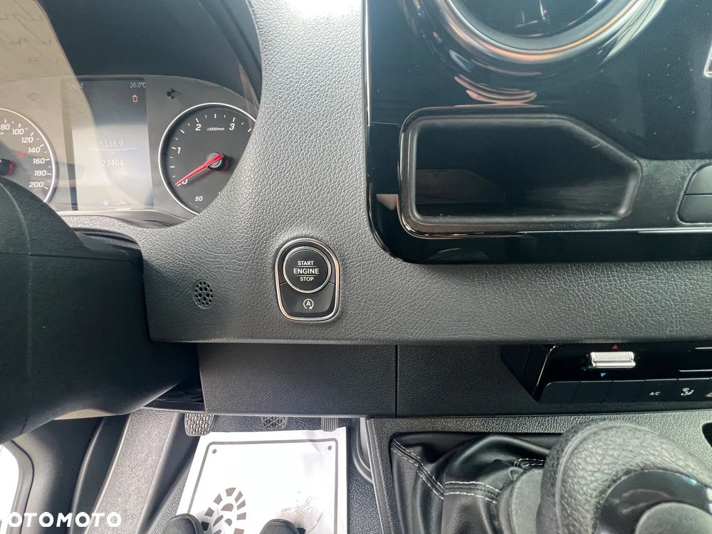Mercedes-Benz Sprinter L2 - 19
