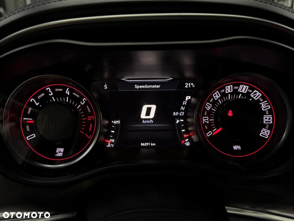 Dodge Challenger 6.4 Scat Pack - 4