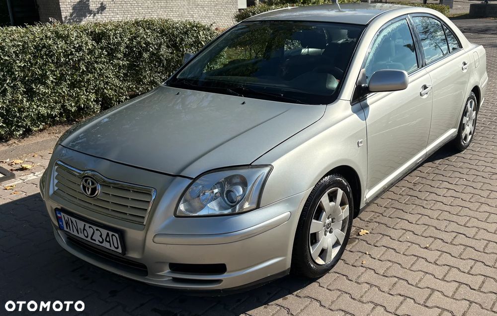 Toyota Avensis 1.6 VVT-i Luna - 1