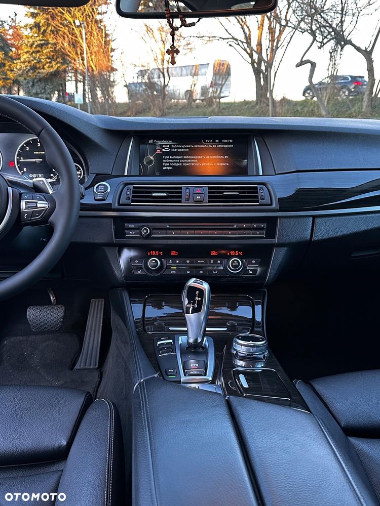 BMW Seria 5 520d Luxury Line - 17