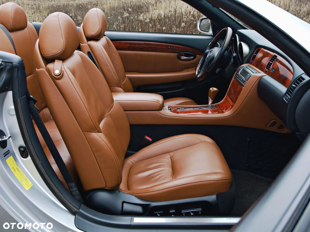 Lexus SC Prestige - 32
