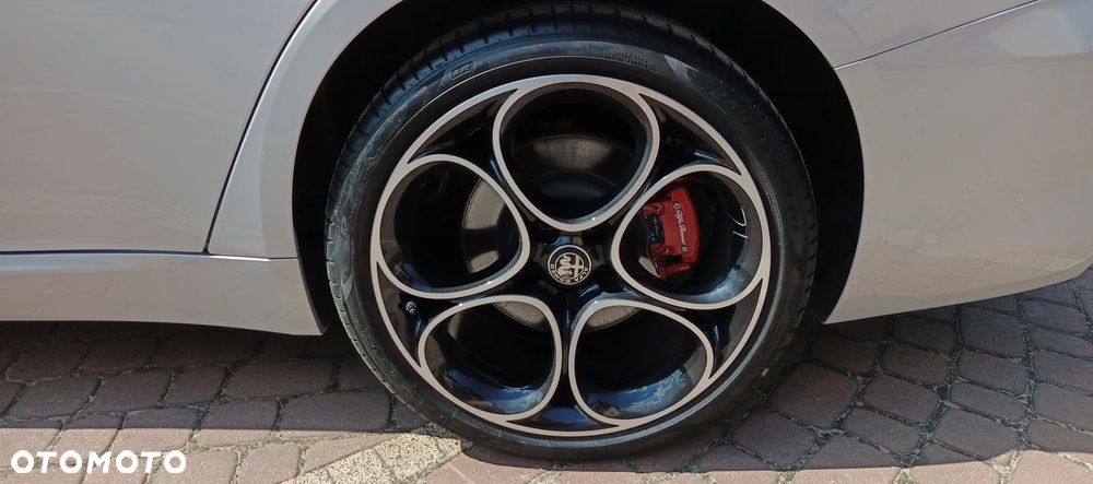 Alfa Romeo Giulia 2.0 Turbo Veloce TI Q4 - 21