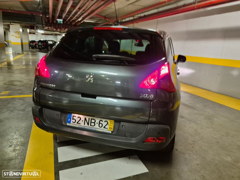 Peugeot 3008 1.6 HDi Active - 11