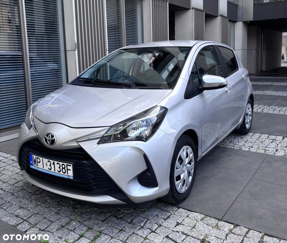 Toyota Yaris 1.5 Premium - 1