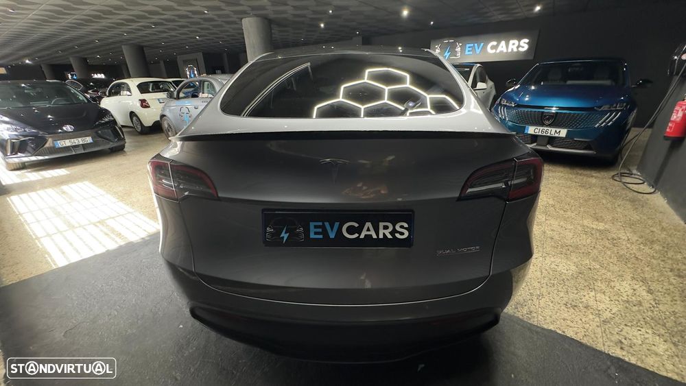 Tesla Model Y Performance Dual Motor AWD - 5