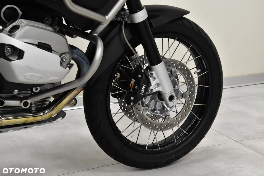 BMW R - 30