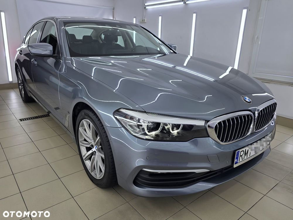 BMW Seria 5 520d xDrive MHEV - 19