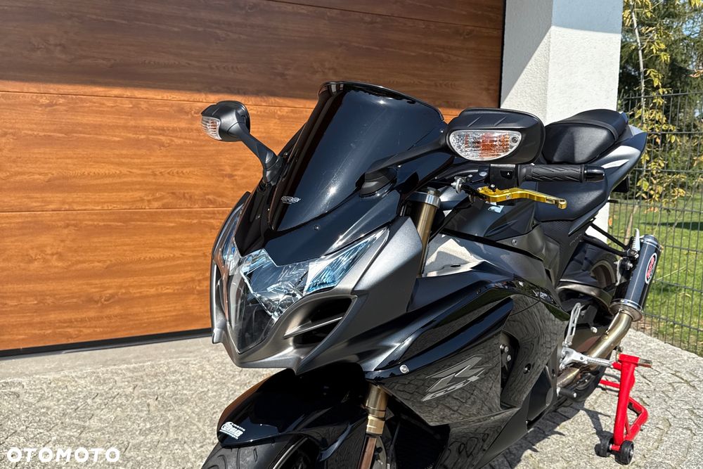 Suzuki GSX-R - 17