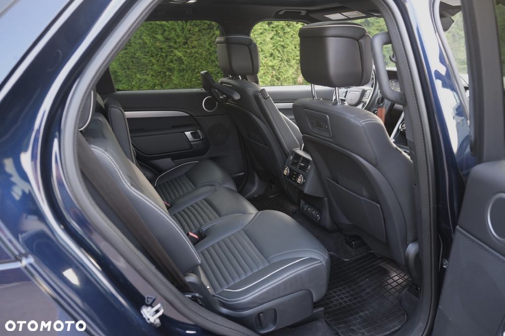 Land Rover Discovery 3.0 P360 mHEV R-Dynamic HSE - 30