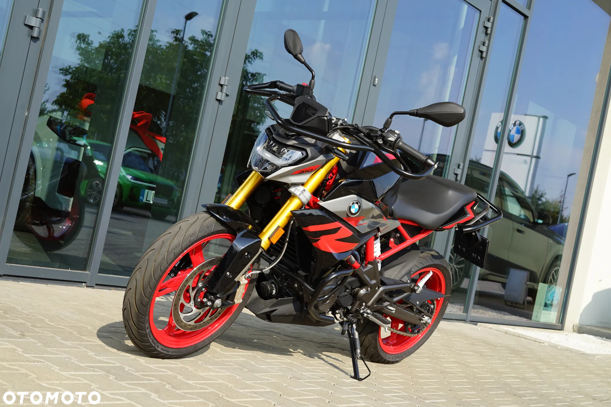 BMW G - 9