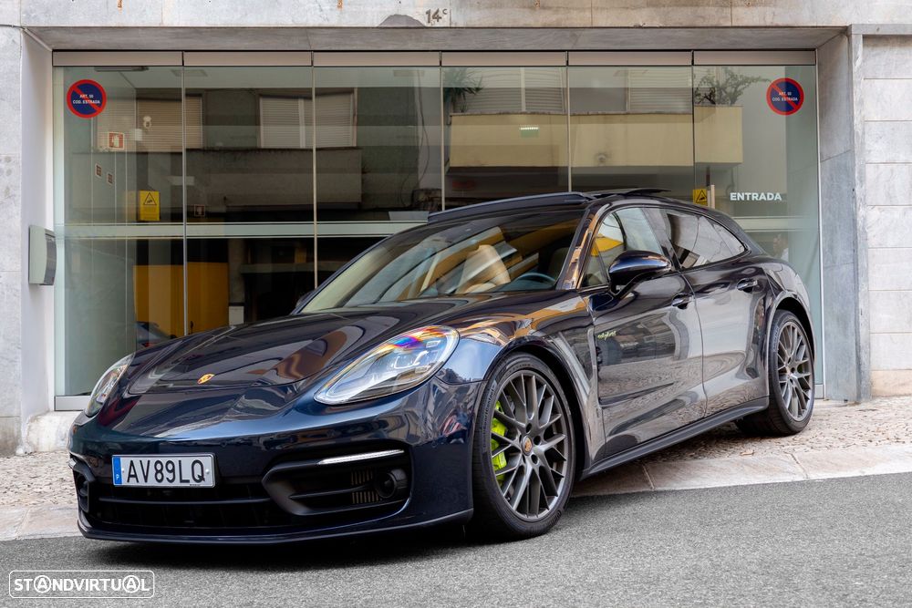 Porsche Panamera Sport Turismo 4 E-Hybrid Platinum Edition - 1
