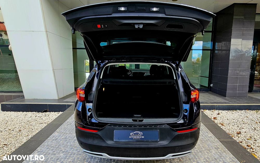 Opel Grandland X 1.2 Turbo START/STOP Aut. Innovation - 12