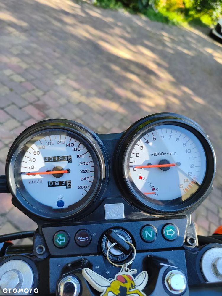 Honda CB - 10