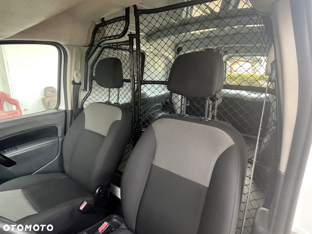 Renault Kangoo dCi 75 FAP Authentique - 9