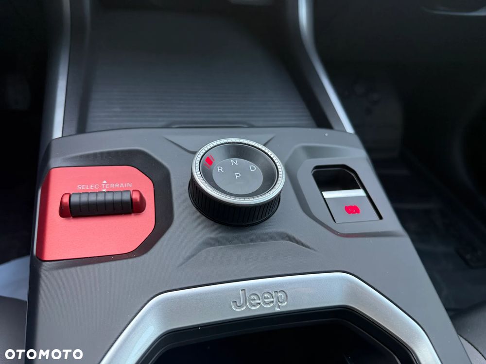 Jeep Compass 73.7kWh First Edition FWD - 25