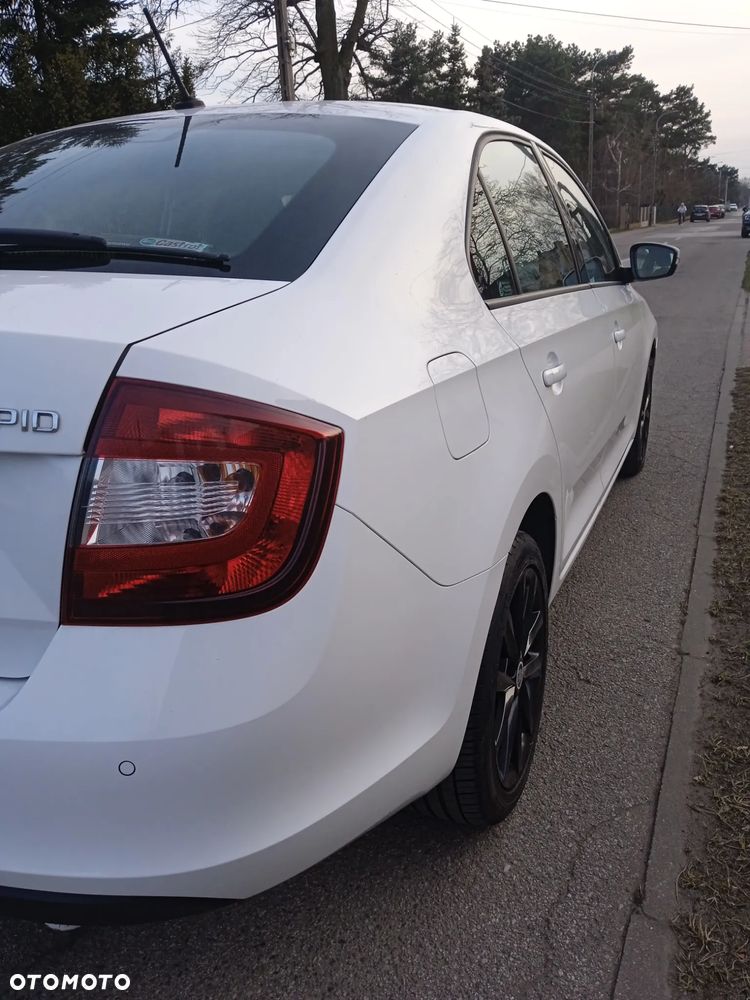 Skoda RAPID - 30