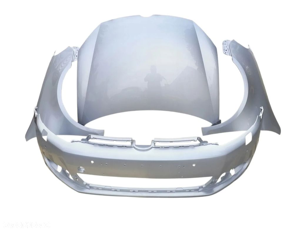 VW PASSAT B7 BŁOTNIK PRZÓD PRAWY / LEWY W KOLOR: LA7W - 1