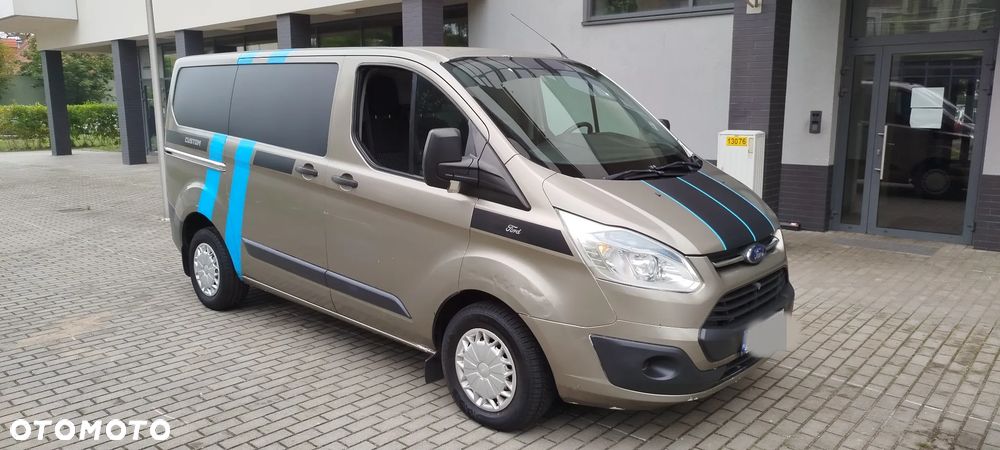 Ford Custom - 3