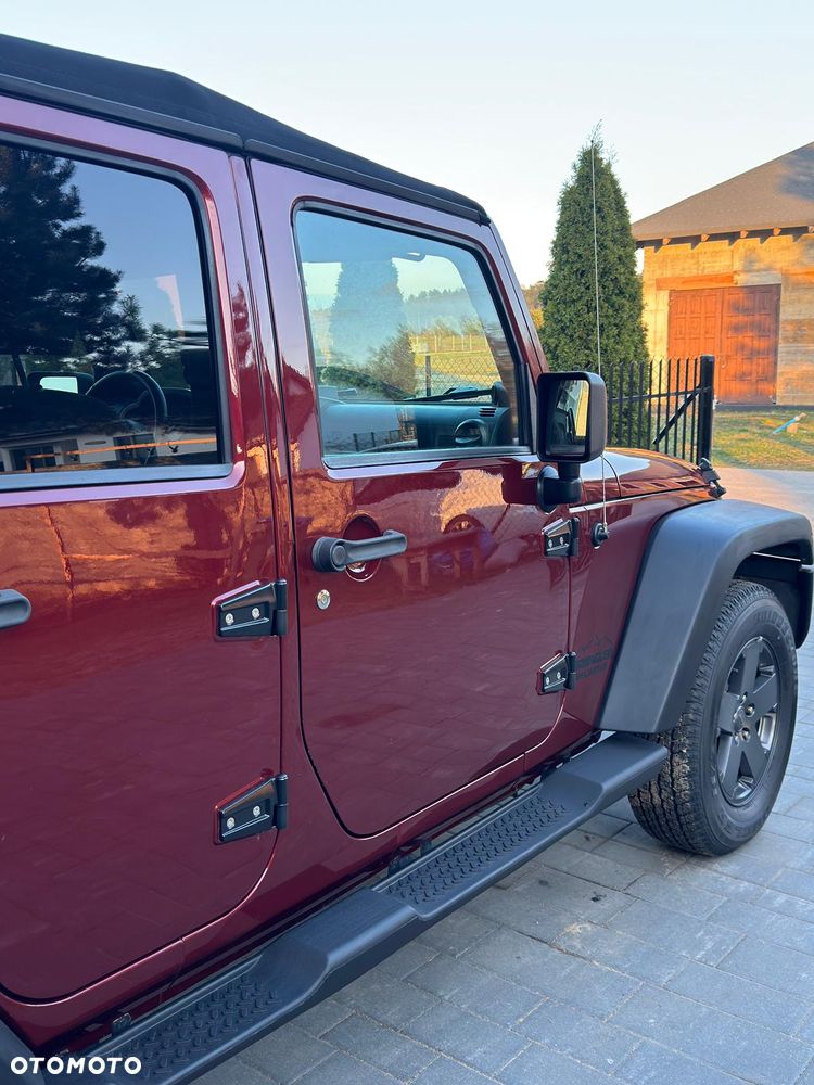 Jeep Wrangler Unlimited 3.8 Sport - 8