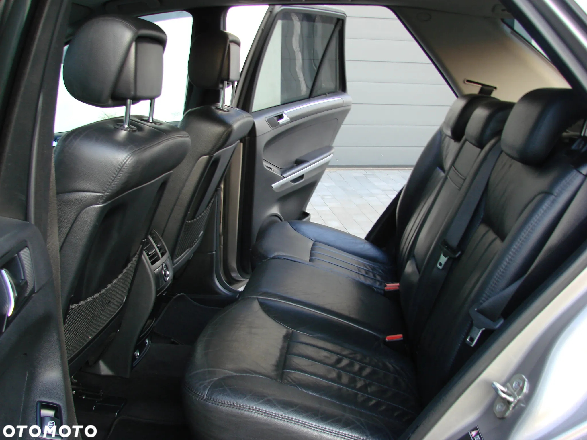Mercedes-Benz ML - 23