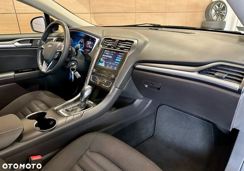 Ford Mondeo - 8
