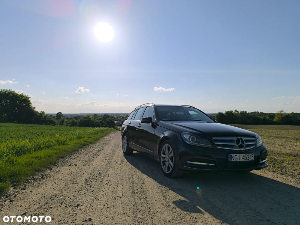 Mercedes-Benz Klasa C 300 CDI BlueEff 4-Matic Elegance - 4