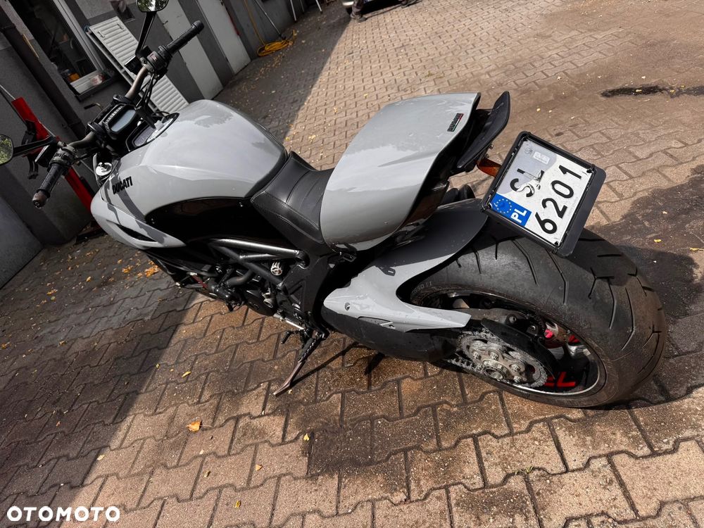Ducati Diavel - 4