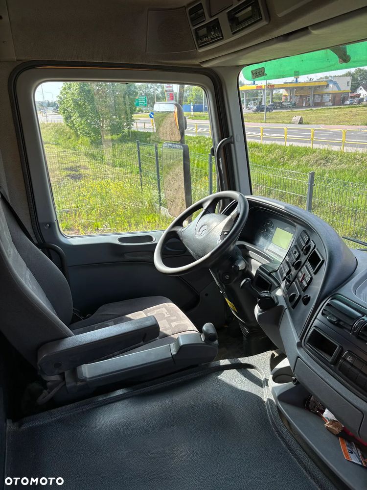 Mercedes-Benz Actros - 11
