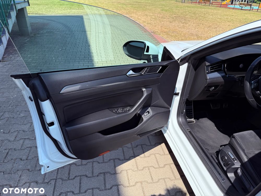 Volkswagen Arteon 2.0 TDI SCR R-Line DSG - 9