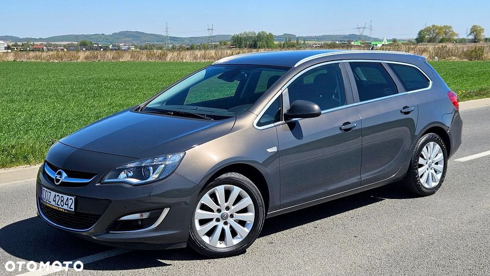 Opel Astra 2.0 CDTI Exklusiv - 1