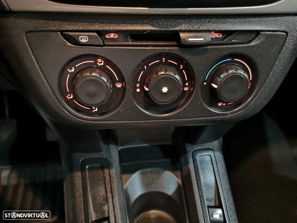 Citroën C-Elysée 1.2 VTi Seduction - 26