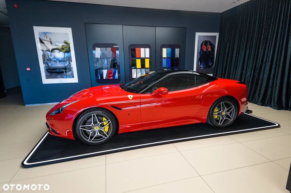 Ferrari California T - 3