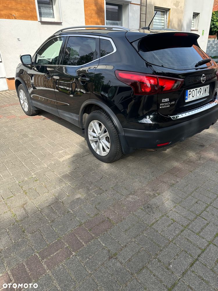 Nissan Rogue - 2