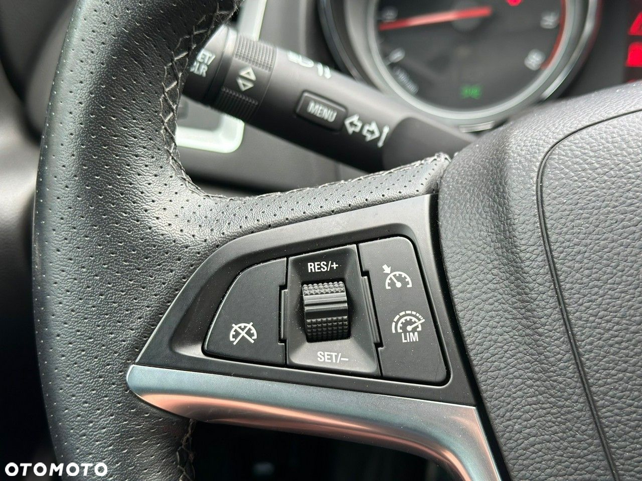 Opel Astra GTC 1.4 Turbo - 18