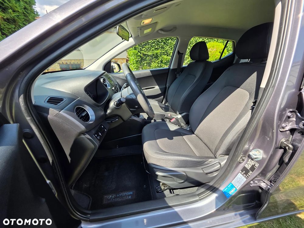 Hyundai i10 1.0 Premium - 12