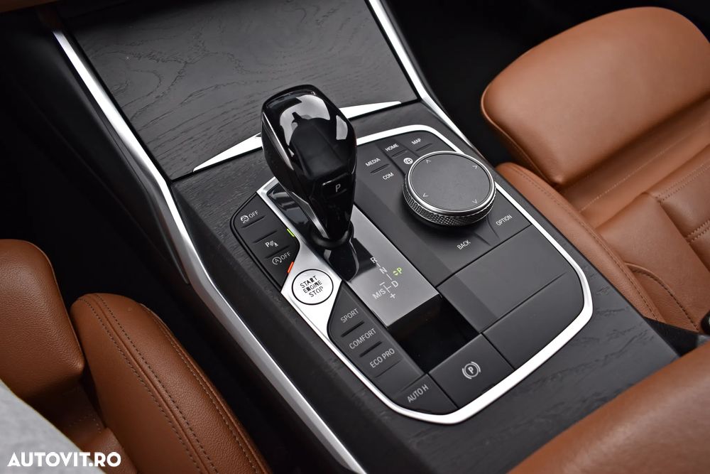BMW Seria 3 320i xDrive Aut. Edition Luxury Line Purity - 31