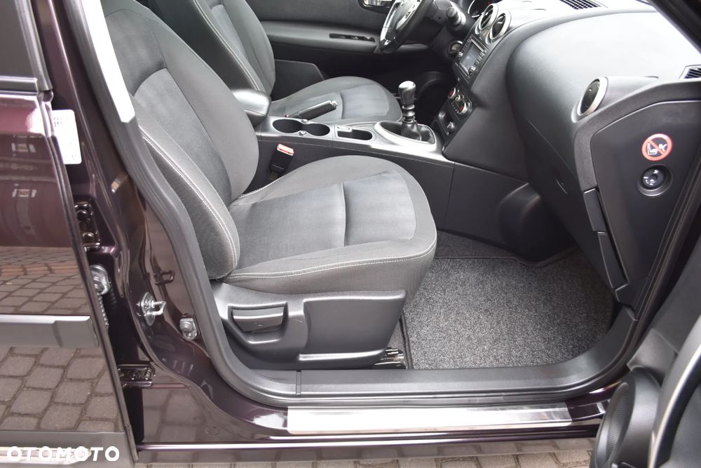 Nissan Qashqai 2.0 360 - 26