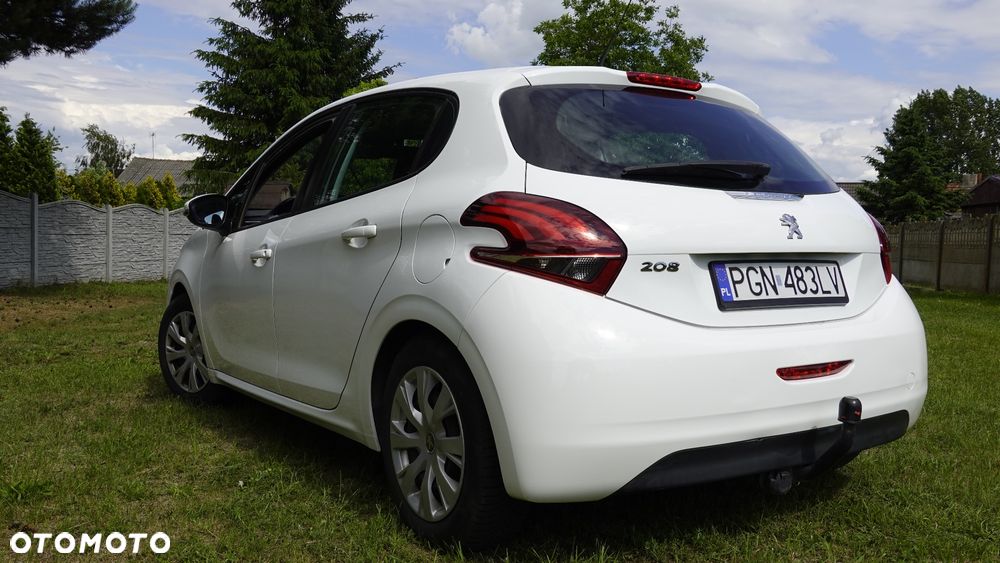 Peugeot 208 - 5