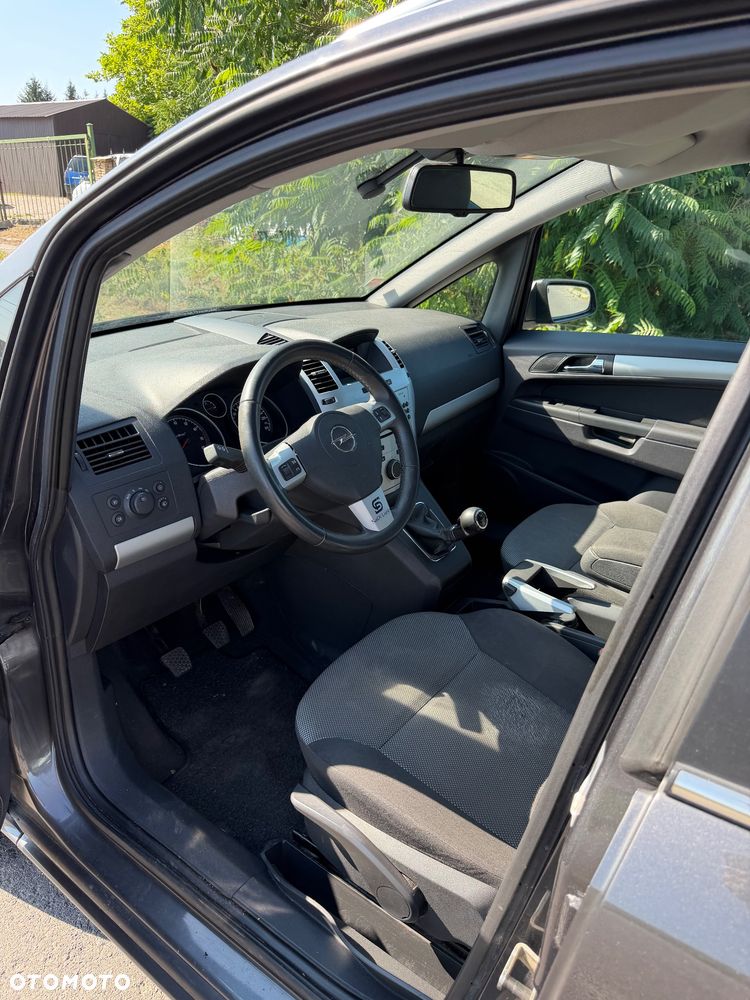 Opel Zafira 1.8 Family Plus - 15
