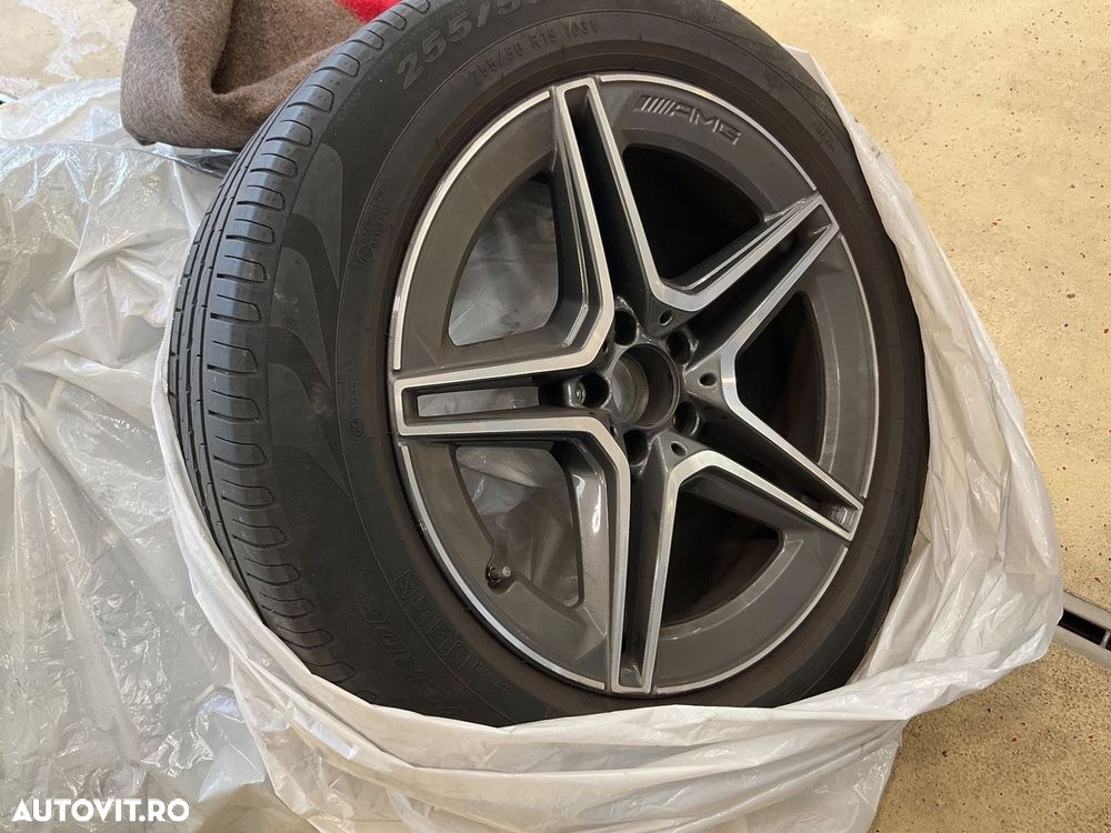 Mercedes-Benz GLC Coupe 200 4Matic 9G-TRONIC AMG Line - 4