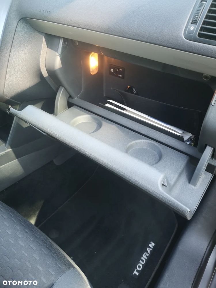 Volkswagen Touran 1.4 TSI Comfortline - 27