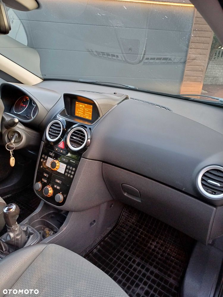 Opel Corsa - 2
