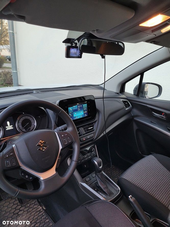 Suzuki S-Cross 1.5 DualJet Hybrid Premium AGS - 5