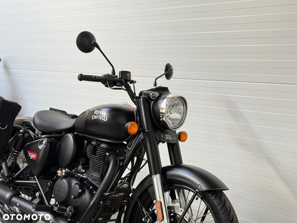 Royal Enfield Classic - 8