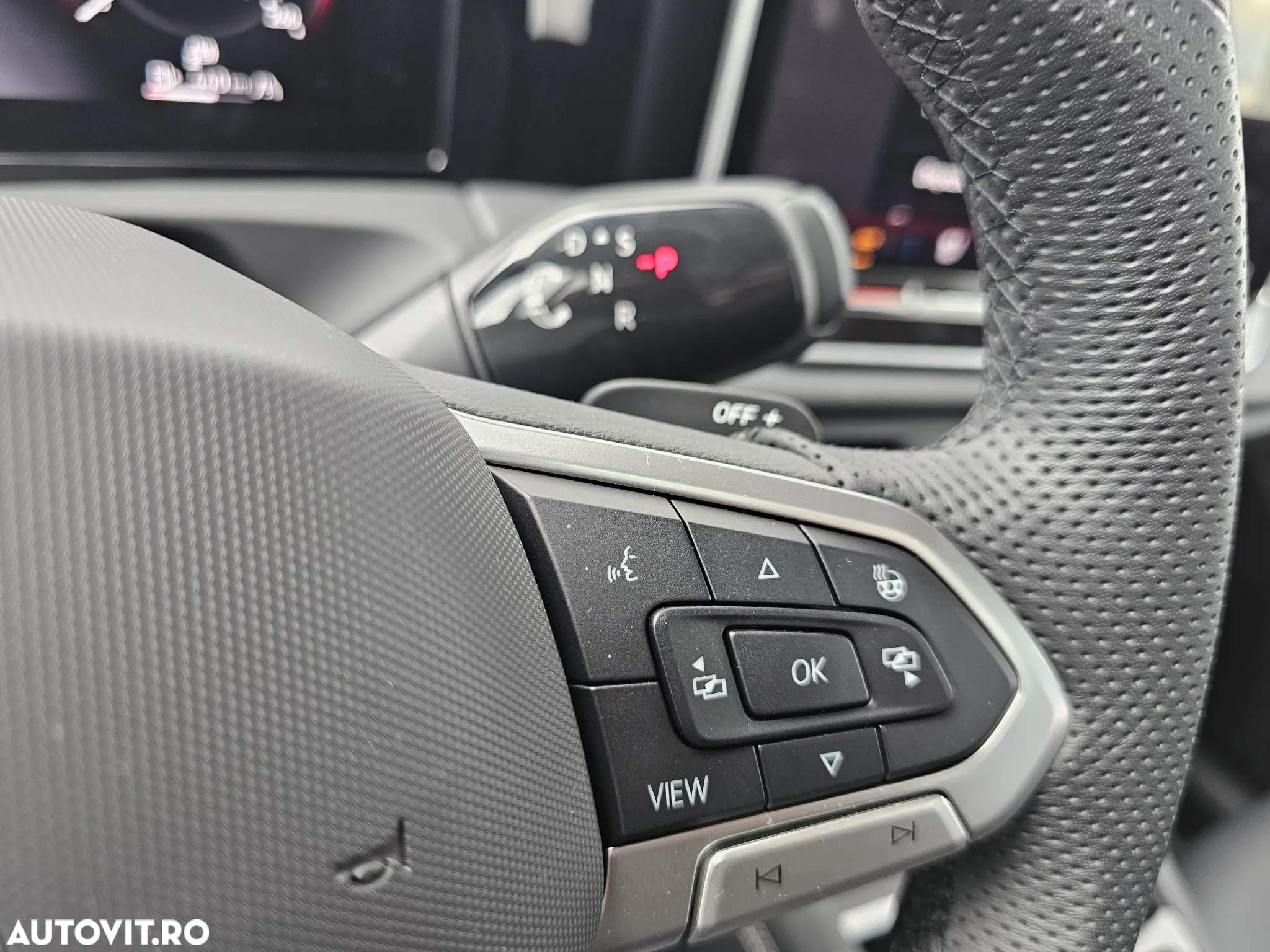 Volkswagen Tiguan 2.0 TDI DSG 4Motion R-Line - 17