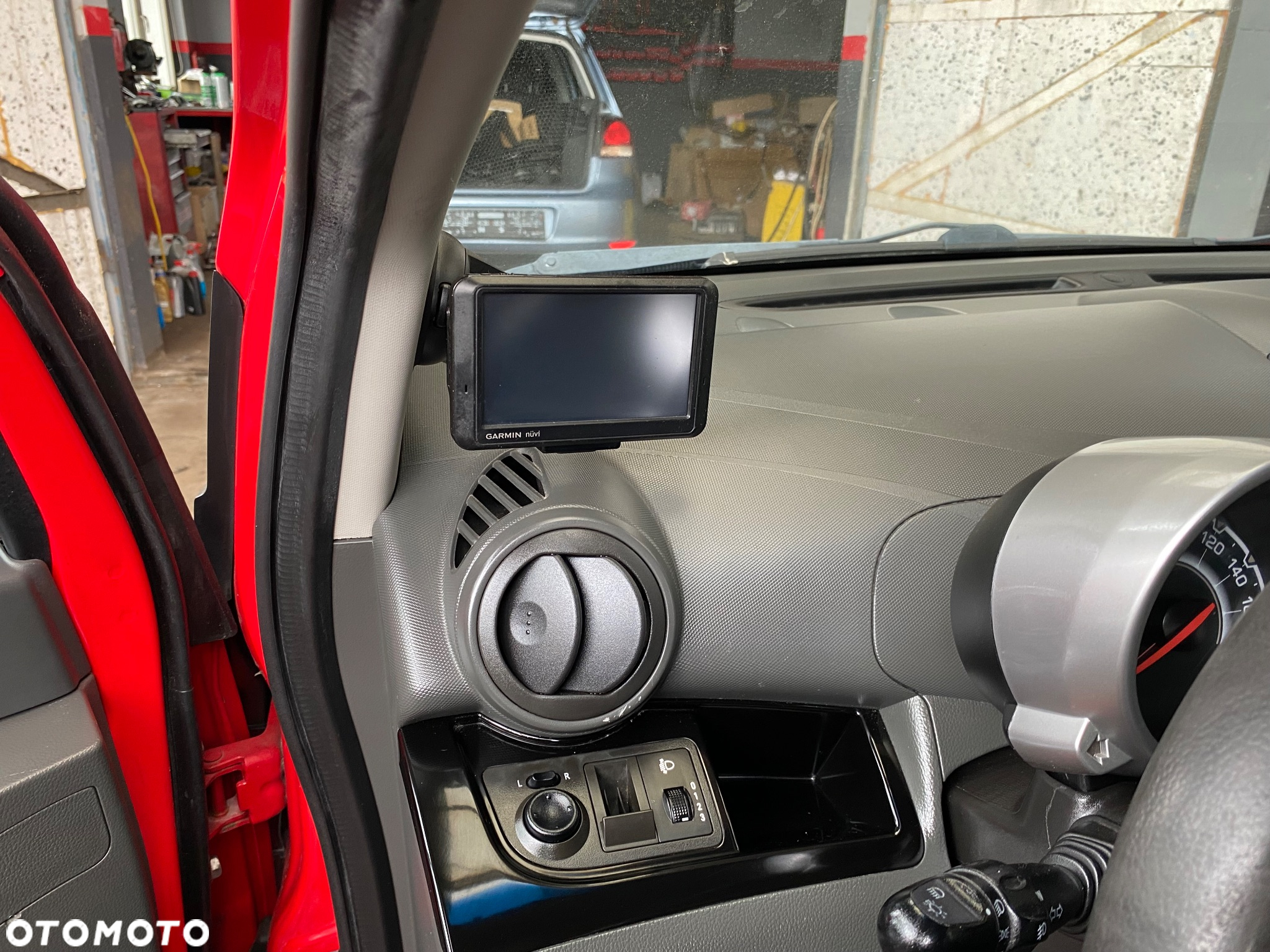 Chevrolet Spark - 36