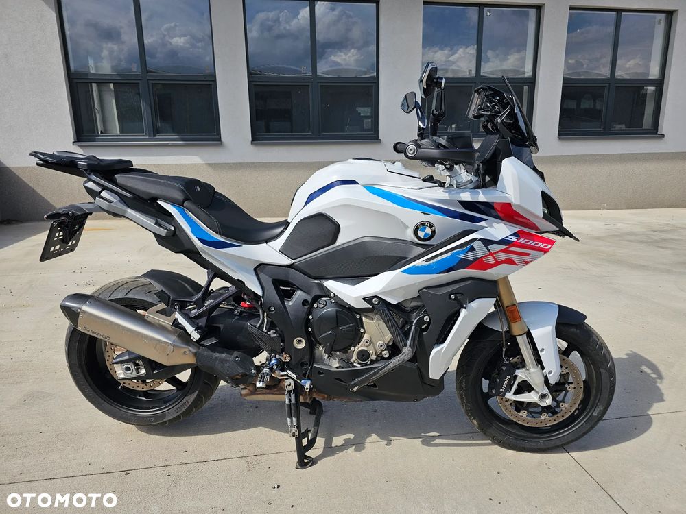 BMW XR - 24