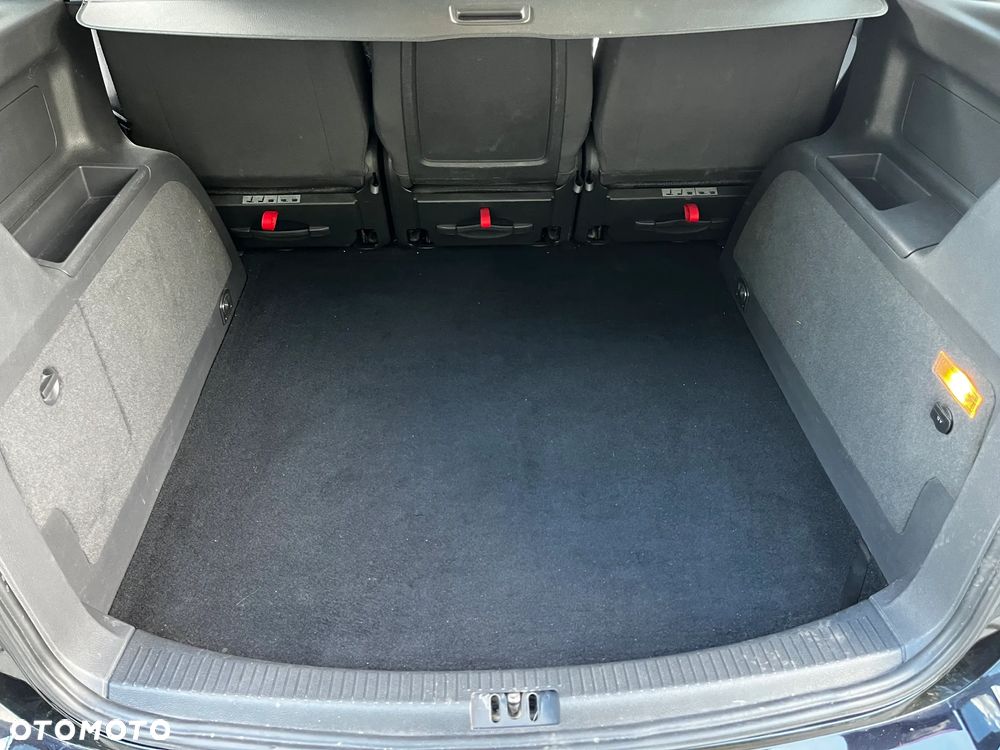 Volkswagen Touran 1.6 TDI DPF BlueMot Comfortline - 17